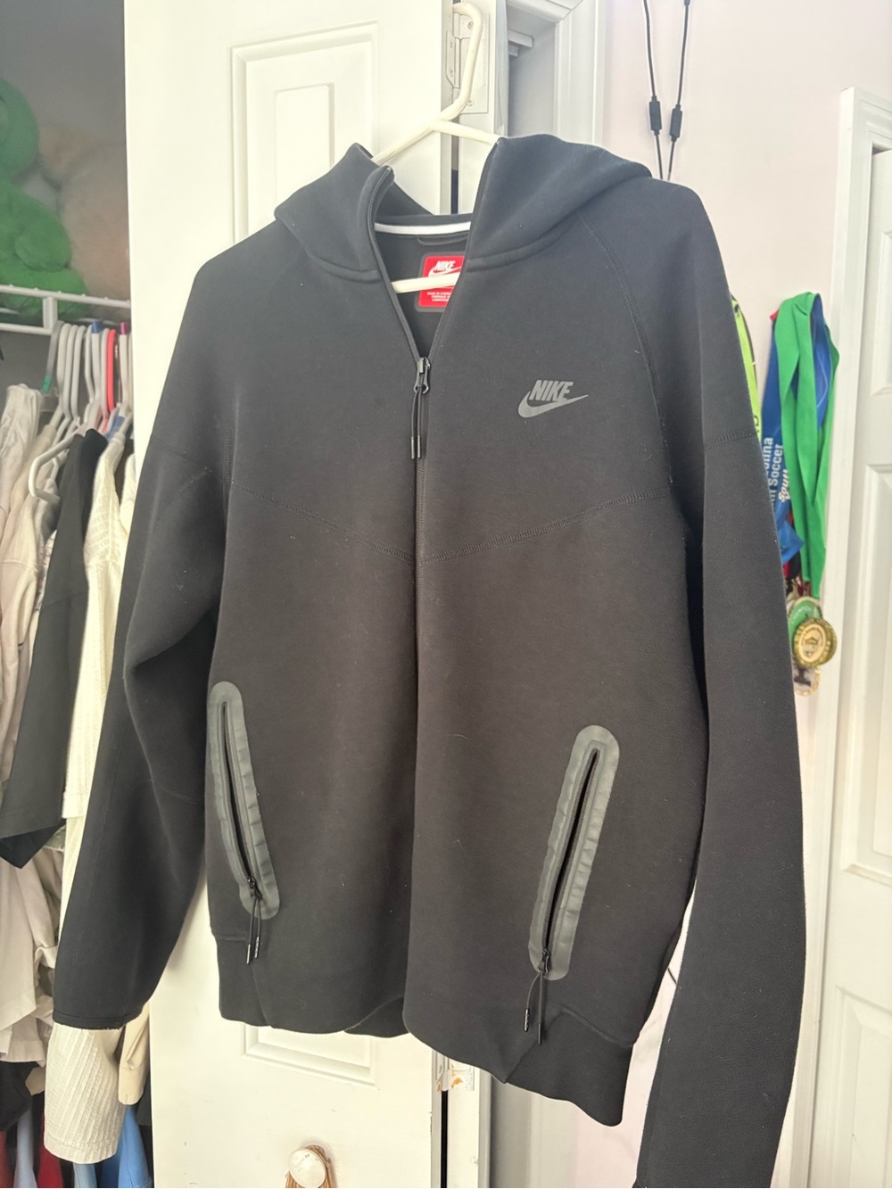 Nike Black Full-Zip Performance Hooded Jacket